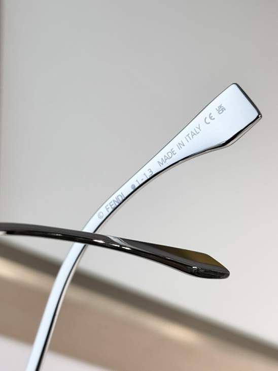 Picture of Fendi Sunglasses _SKUfw79722173fw